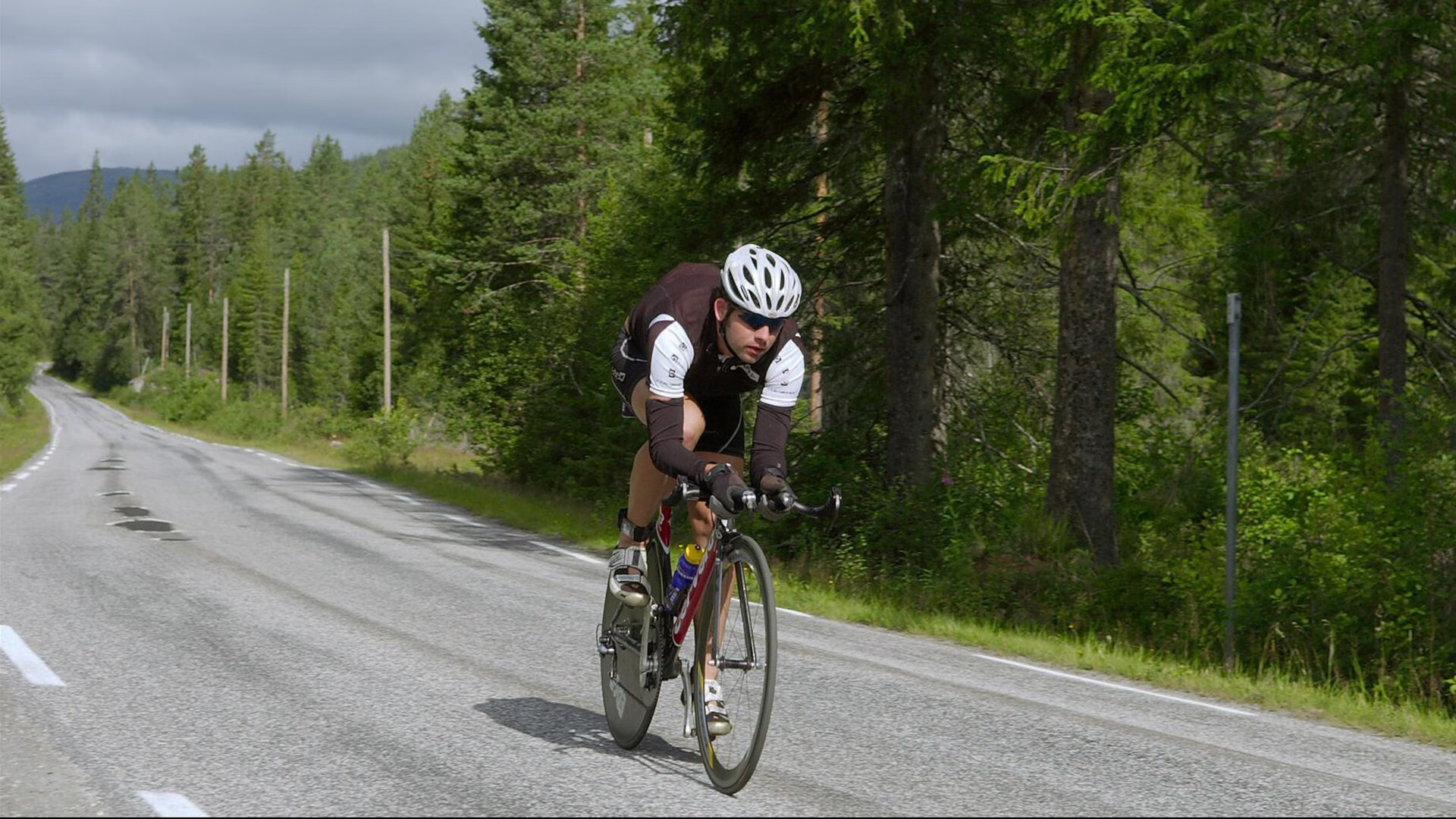 九游官网-队员个人社交账号成传播窗口展示职业精神影响力不断扩大